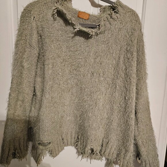 POL Distressed Frayed Oversized Soft Crewneck Sweater - Picture 1 of 5